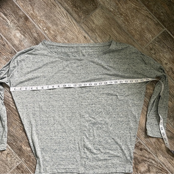 Athleta With Ease Boatneck Top, Heathered Green Gray w/ Tapered Waist, Women's M - Picture 3 of 8